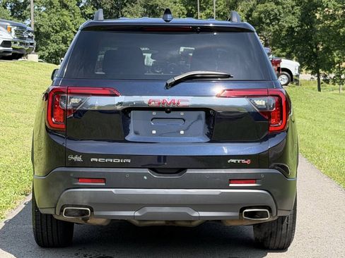 Used 2021 GMC Acadia AT4 w/ Technology Package AWD/4WD image 4