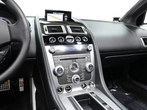 Used 2015 Aston Martin DB9 Volante RWD image 45