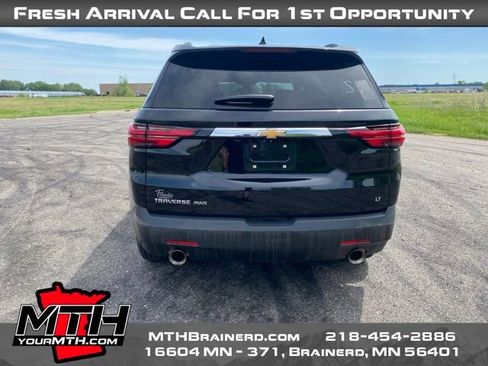 Used 2023 Chevrolet Traverse LT w/ LPO, Floor Liner Package AWD/4WD image 7