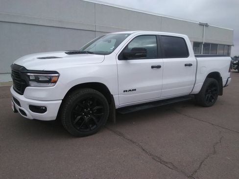 Used 2024 RAM 1500 Laramie image 3