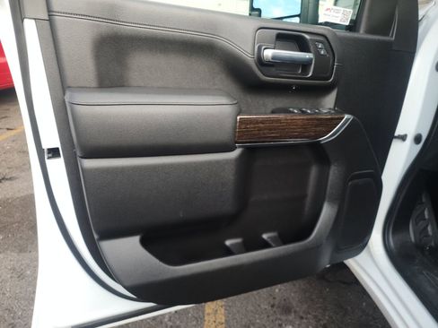 Used 2023 GMC Sierra 3500 SLE w/ SLE Convenience Package image 8