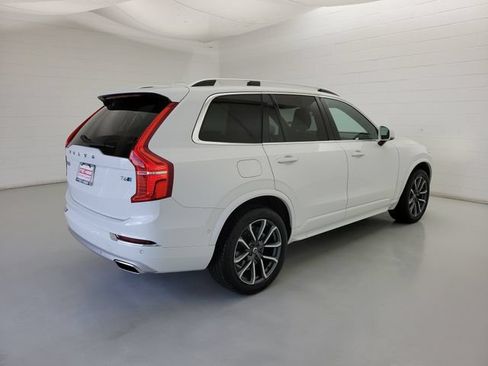 Used 2017 Volvo XC90 T6 Momentum AWD/4WD image 5