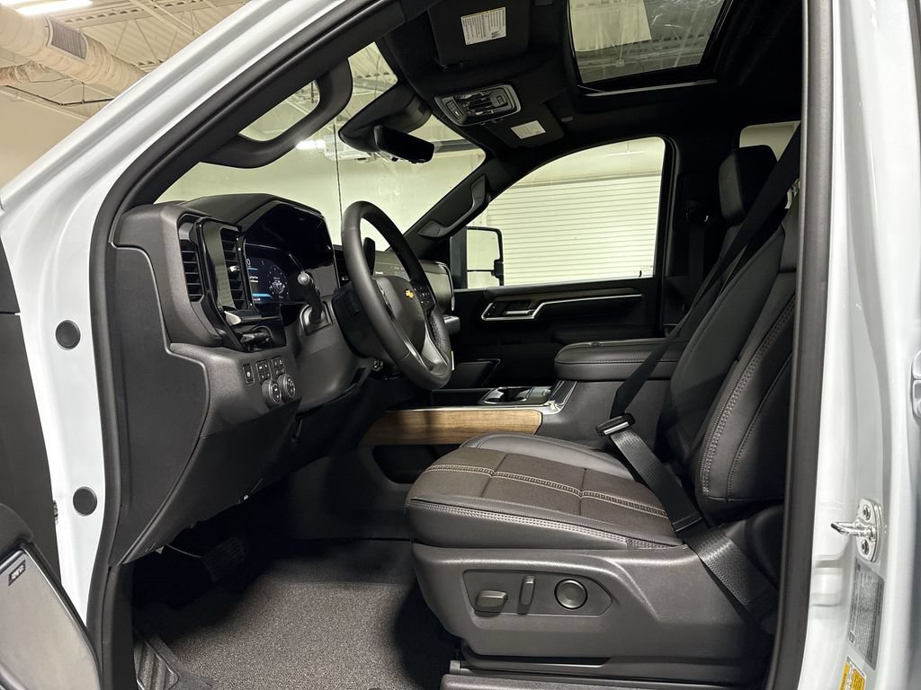 New 2026 Chevrolet Silverado 2500 High Country w/ High Country Premium Package AWD/4WD image 21
