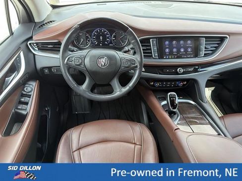 Used 2021 Buick Enclave Avenir w/ Avenir Technology Package AWD/4WD image 10