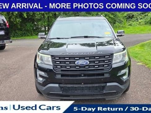 Used 2016 Ford Explorer Sport w/ Equipment Group 401A AWD/4WD image 2