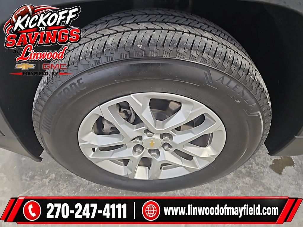 Used 2023 Chevrolet Traverse LS FWD image 6
