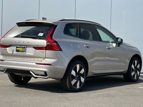 New 2025 Volvo XC60 T8 Plus w/ Protection Package Premier image 5