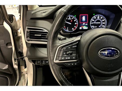 Used 2023 Subaru Outback Limited image 19