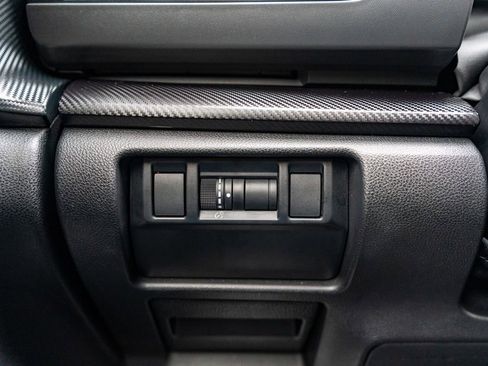 Used 2024 Subaru Crosstrek 2.0i Premium image 21