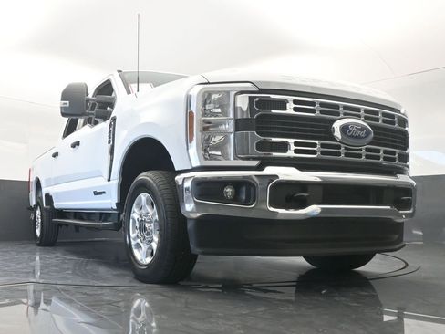 Used 2025 Ford F250 XLT image 68