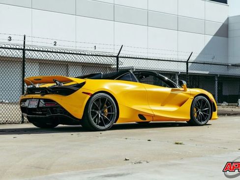 Used 2020 McLaren 720S Performance RWD image 5