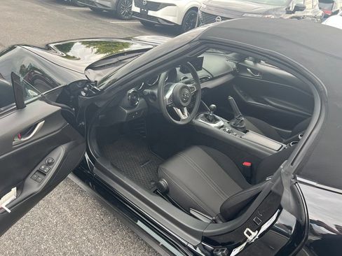 Used 2024 MAZDA MX-5 Miata Sport RWD image 22