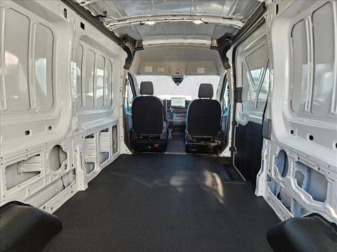 New 2026 Ford Transit 250 148 Medium Roof RWD image 9