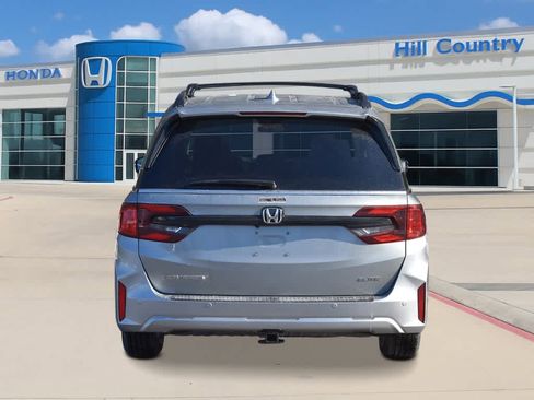 New 2026 Honda Odyssey Elite image 4