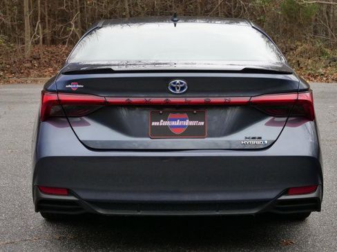 Used 2021 Toyota Avalon XSE image 21