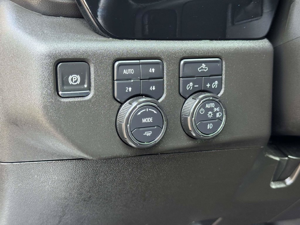 Used 2025 Chevrolet Silverado 1500 RST w/ Z71 Off-Road Package AWD/4WD image 10
