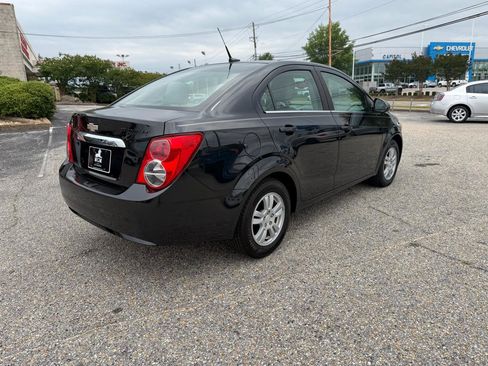Used 2014 Chevrolet Sonic LT FWD image 39