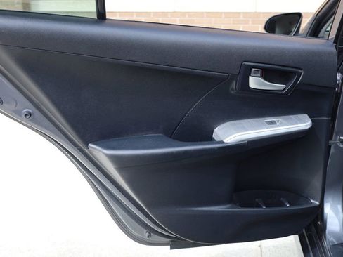Used 2012 Toyota Camry SE image 18