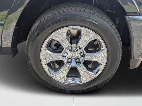 New 2026 RAM 1500 Big Horn AWD/4WD image 9
