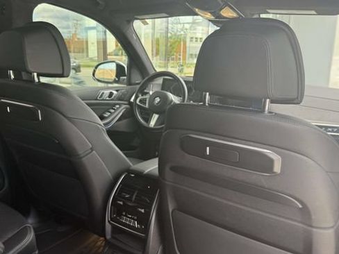 Used 2024 BMW X7 xDrive40i w/ M Sport Package AWD/4WD image 55