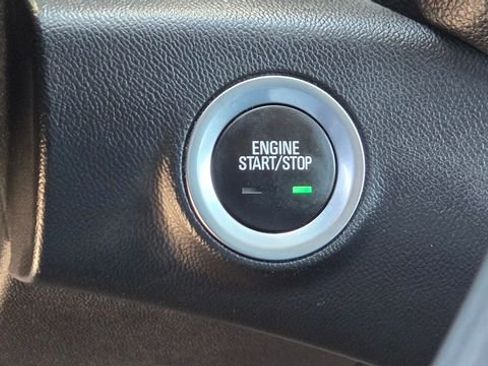 Used 2023 GMC Terrain SLE w/ Driver Convenience Package FWD image 20