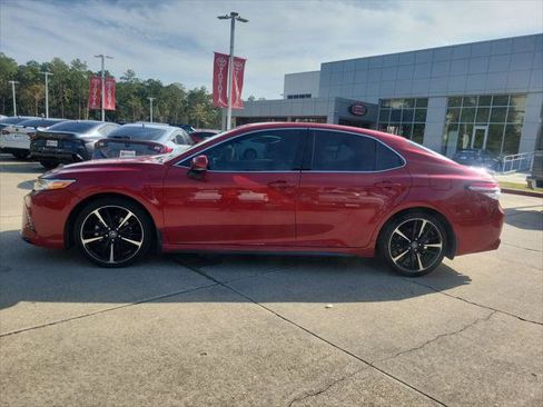 Certified 2020 Toyota Camry XSE FWD image 2