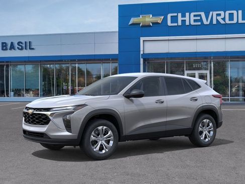 New 2026 Chevrolet Trax LS FWD image 2
