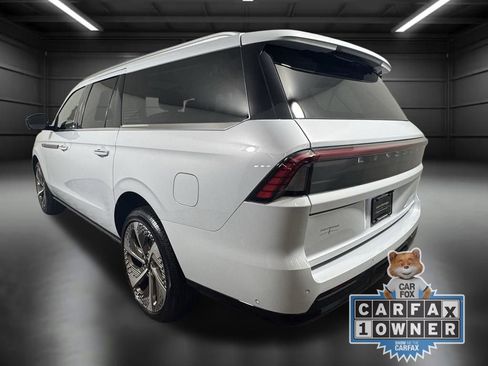 Certified 2025 Lincoln Navigator L Black Label AWD/4WD image 6