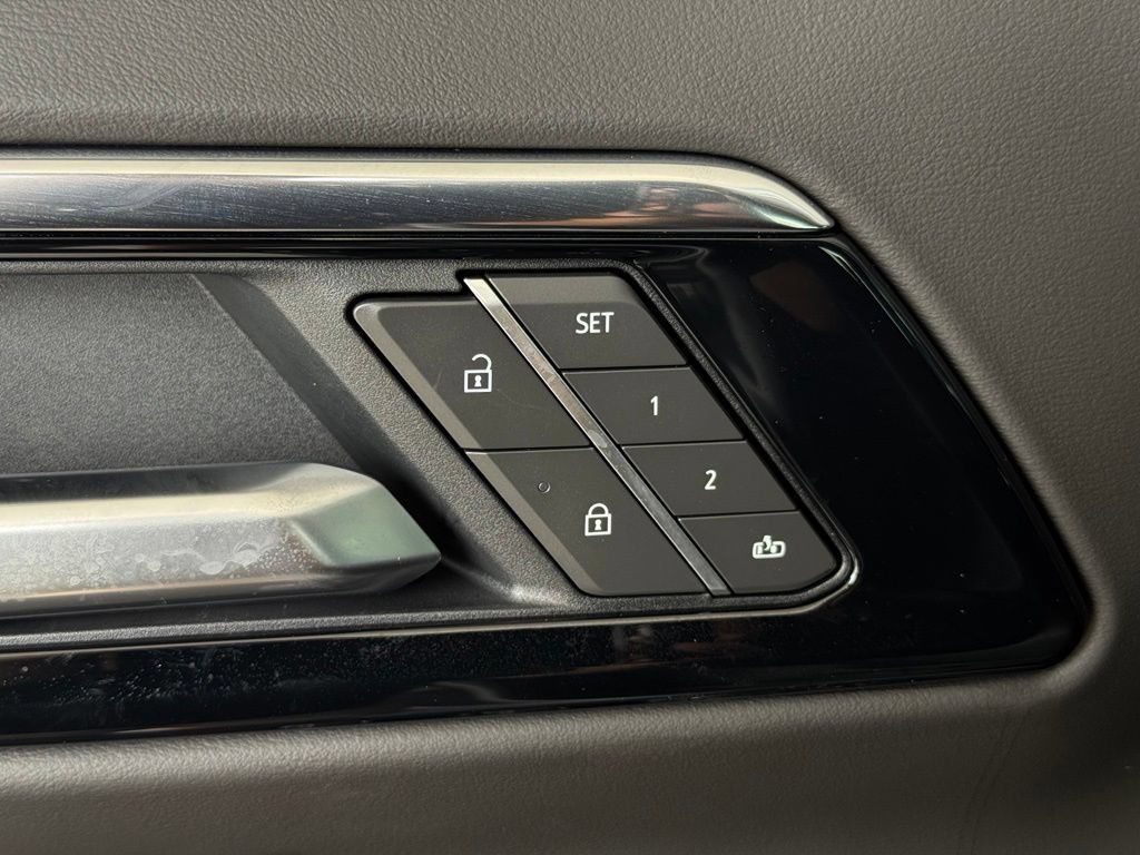 New 2026 Chevrolet Tahoe High Country AWD/4WD image 31