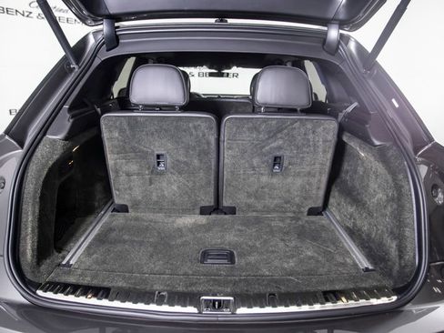 Used 2022 Bentley Bentayga image 10