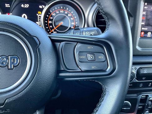 Certified 2021 Jeep Wrangler Willys image 27