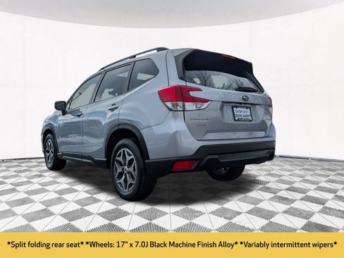 Used 2021 Subaru Forester Premium image 11