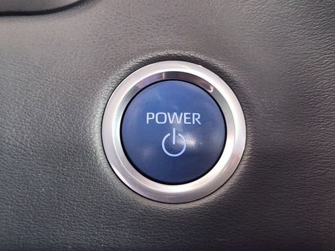 Used 2024 Toyota Tundra Platinum AWD/4WD image 19