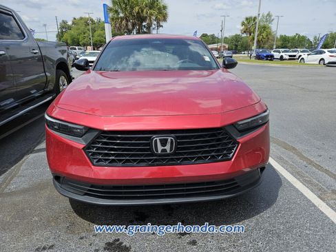 Used 2025 Honda Accord Sport image 3