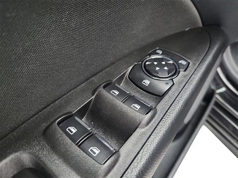 Used 2020 Ford Fusion SE image 19