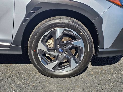 Used 2024 Subaru Crosstrek 2.5i Limited w/ Crosstrek Mirror Package AWD/4WD image 9