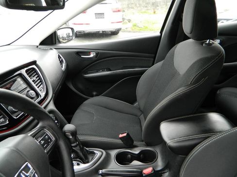 Used 2016 Dodge Dart SXT image 13