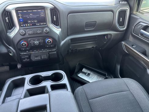 Used 2022 Chevrolet Silverado 1500 LT AWD/4WD image 14