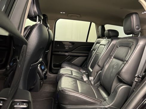 Used 2020 Lincoln Aviator Reserve w/ Elements Package Plus image 9