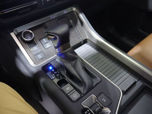 Used 2025 Lexus GX 550 AWD/4WD image 28