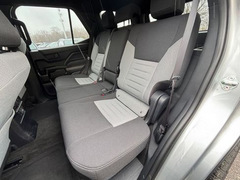 Used 2025 Toyota 4Runner SR5 image 25