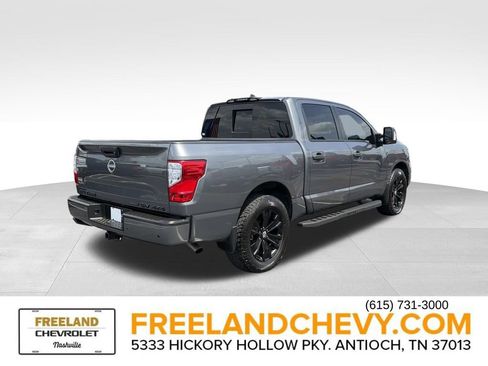 Used 2023 Nissan Titan SV w/ SV Convenience Package AWD/4WD image 3