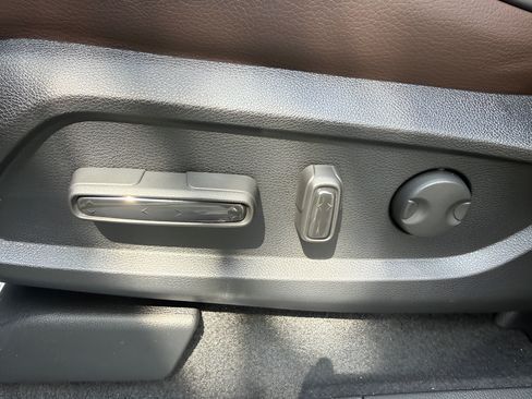 New 2026 Honda Pilot Elite image 10