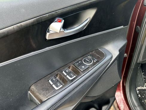 Used 2017 Kia Sorento LX image 15