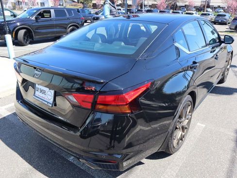 Certified 2025 Nissan Altima 2.5 SR w/ SR Premium Package image 6