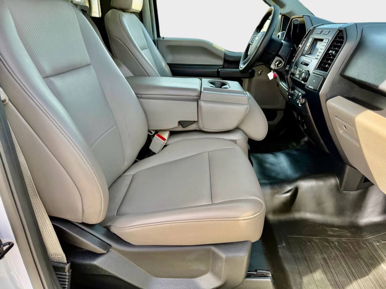 Used 2020 Ford F150 XL w/ Equipment Group 101A Mid AWD/4WD image 8