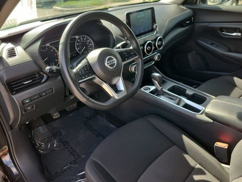 Used 2022 Nissan Sentra SV w/ Lighting Package FWD image 14
