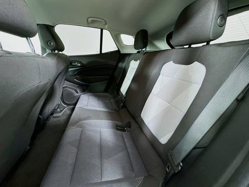 Used 2024 Chevrolet Trax LS w/ LS Convenience Package FWD image 22