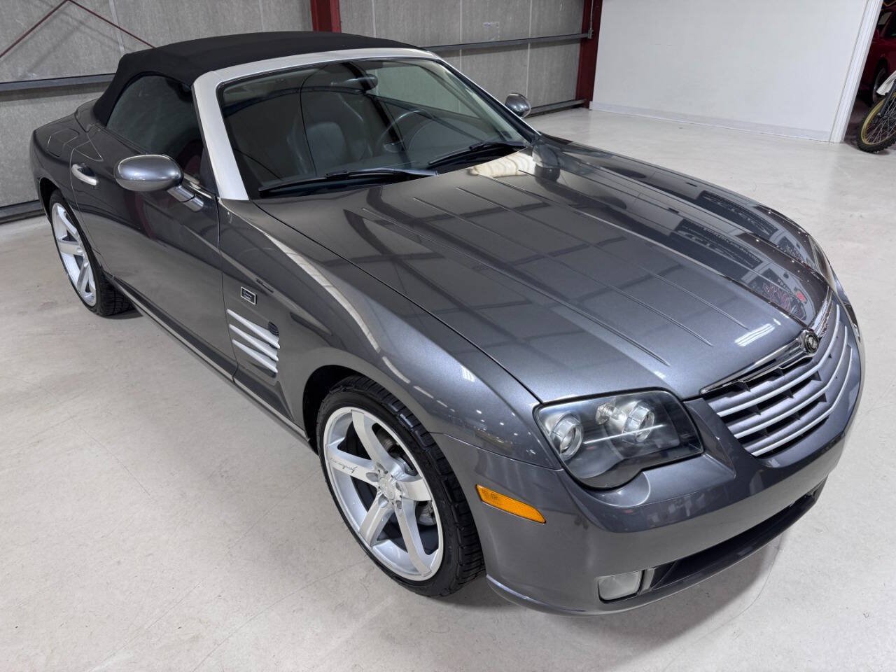 Used 2005 Chrysler Crossfire Limited RWD image 20