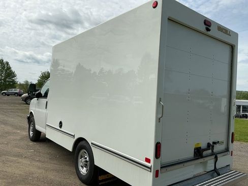 New 2025 Chevrolet Express 3500 w/ Power Convenience Package RWD image 7